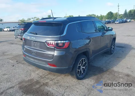 2024 Jeep Compass Limited 4X4 из США, поврежденный, VIN 3C4NJDCN1RT128085